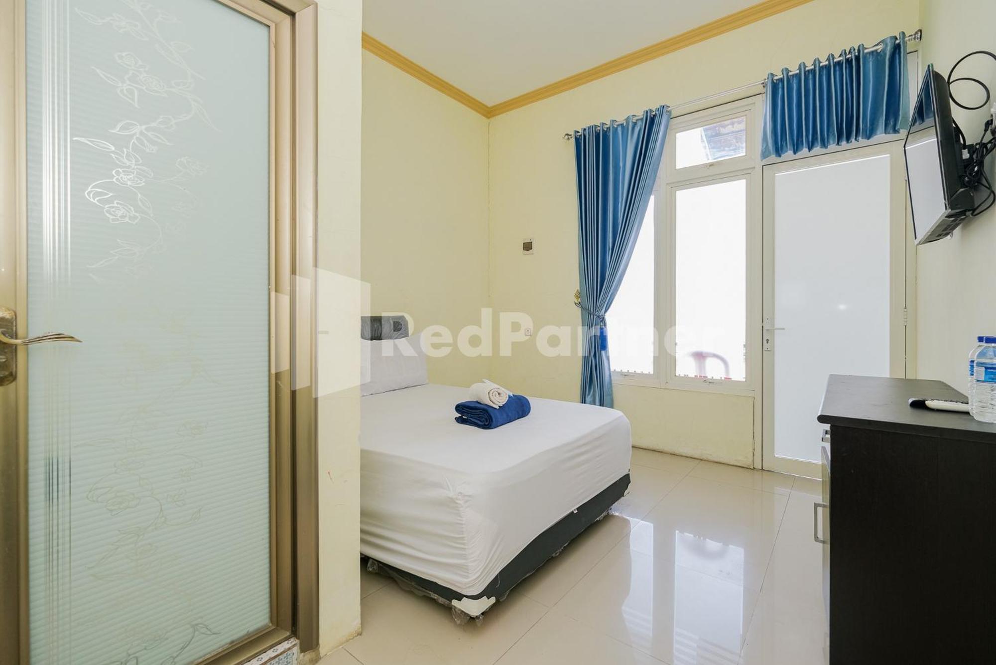 Grand Kencana Guesthouse Syariah Near Wisata Bahari Lamongan Paciran Esterno foto