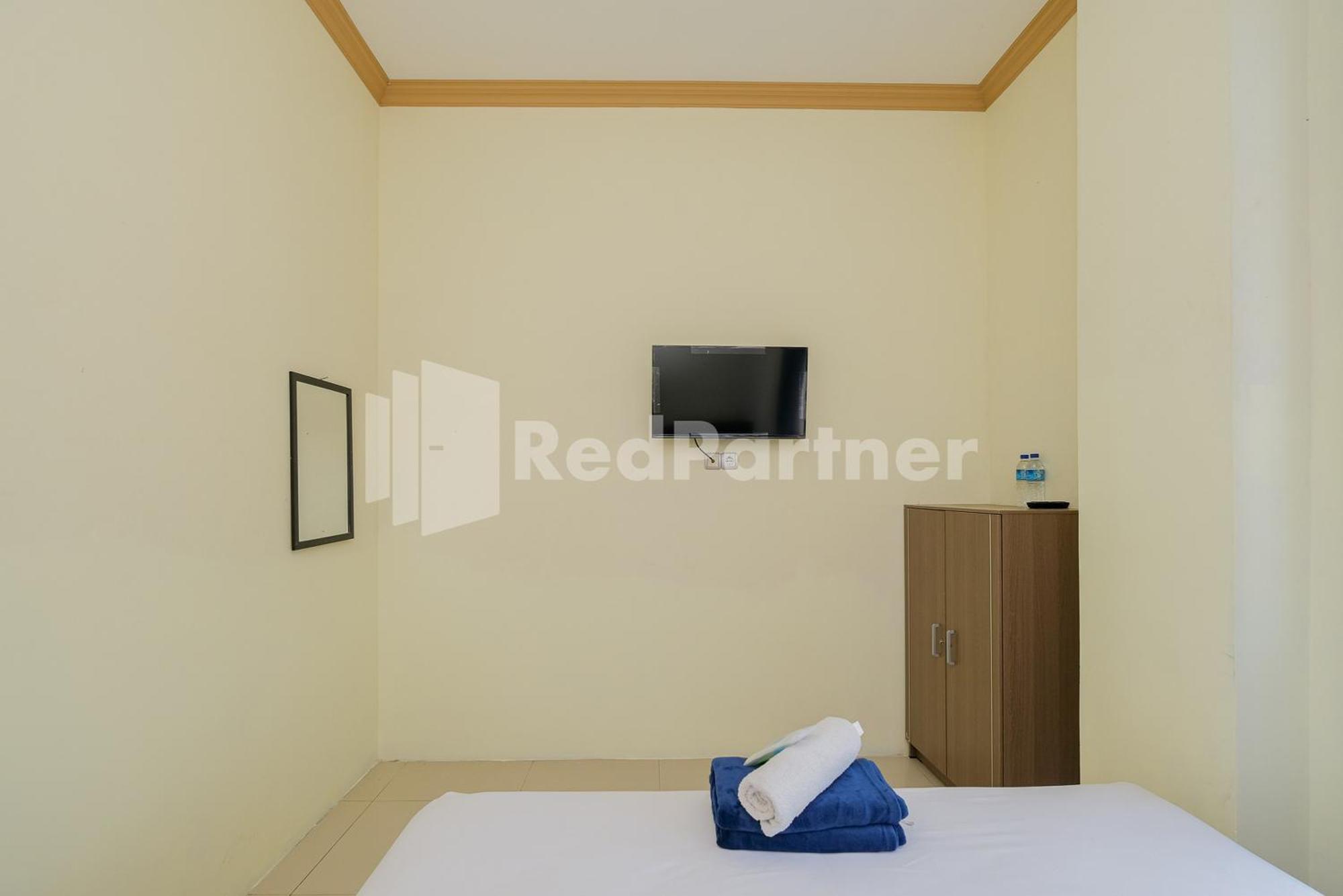 Grand Kencana Guesthouse Syariah Near Wisata Bahari Lamongan Paciran Esterno foto