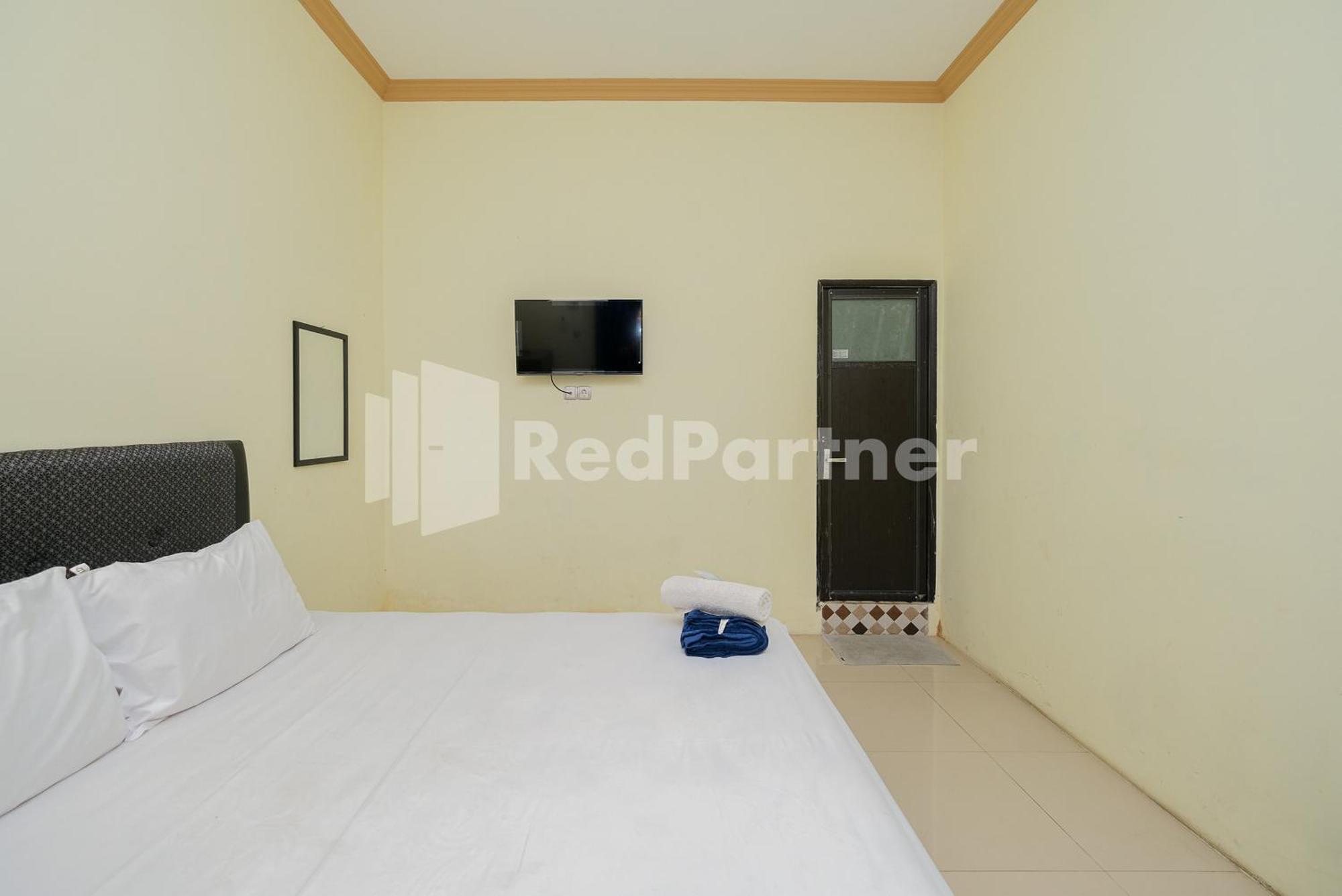 Grand Kencana Guesthouse Syariah Near Wisata Bahari Lamongan Paciran Esterno foto