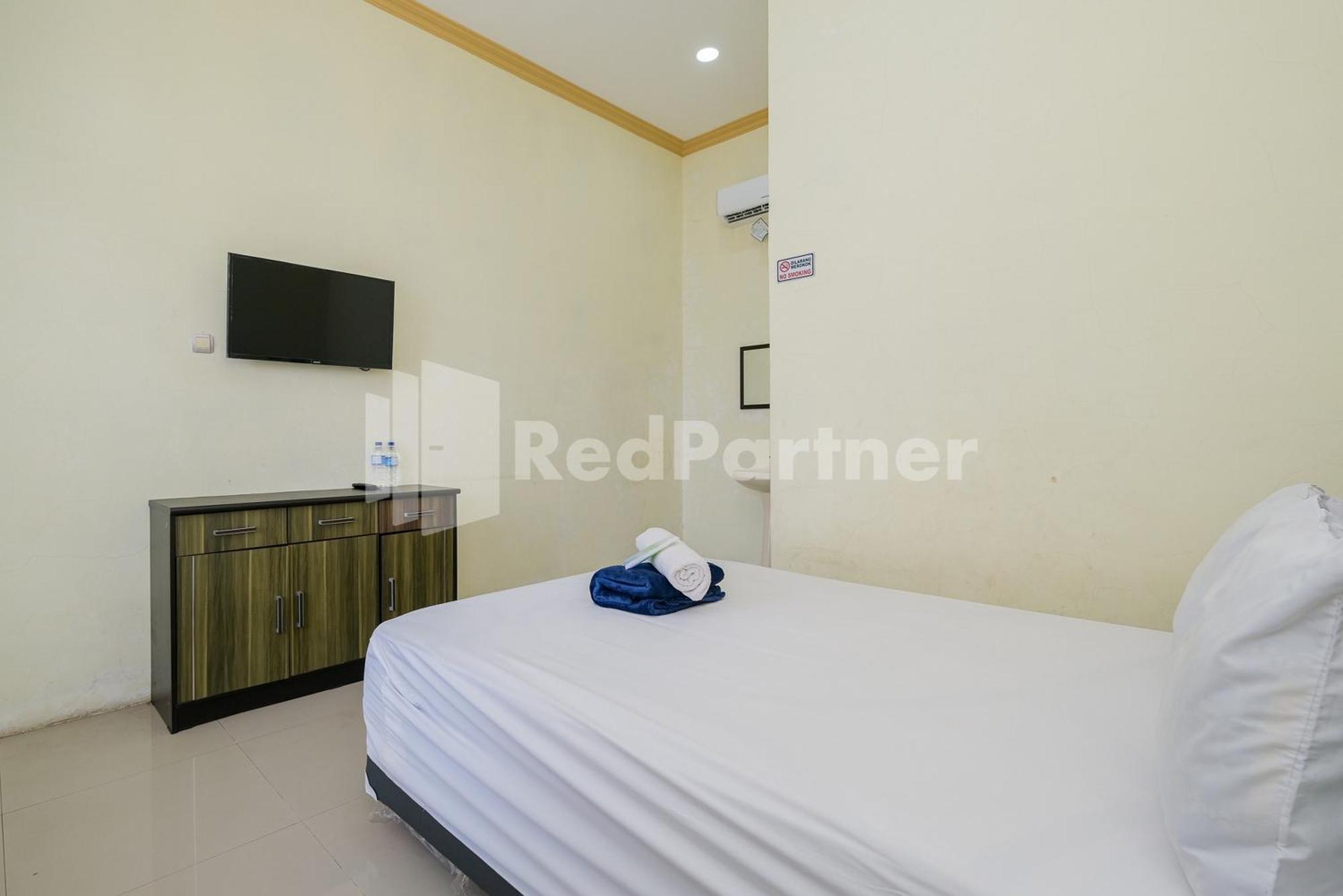 Grand Kencana Guesthouse Syariah Near Wisata Bahari Lamongan Paciran Esterno foto