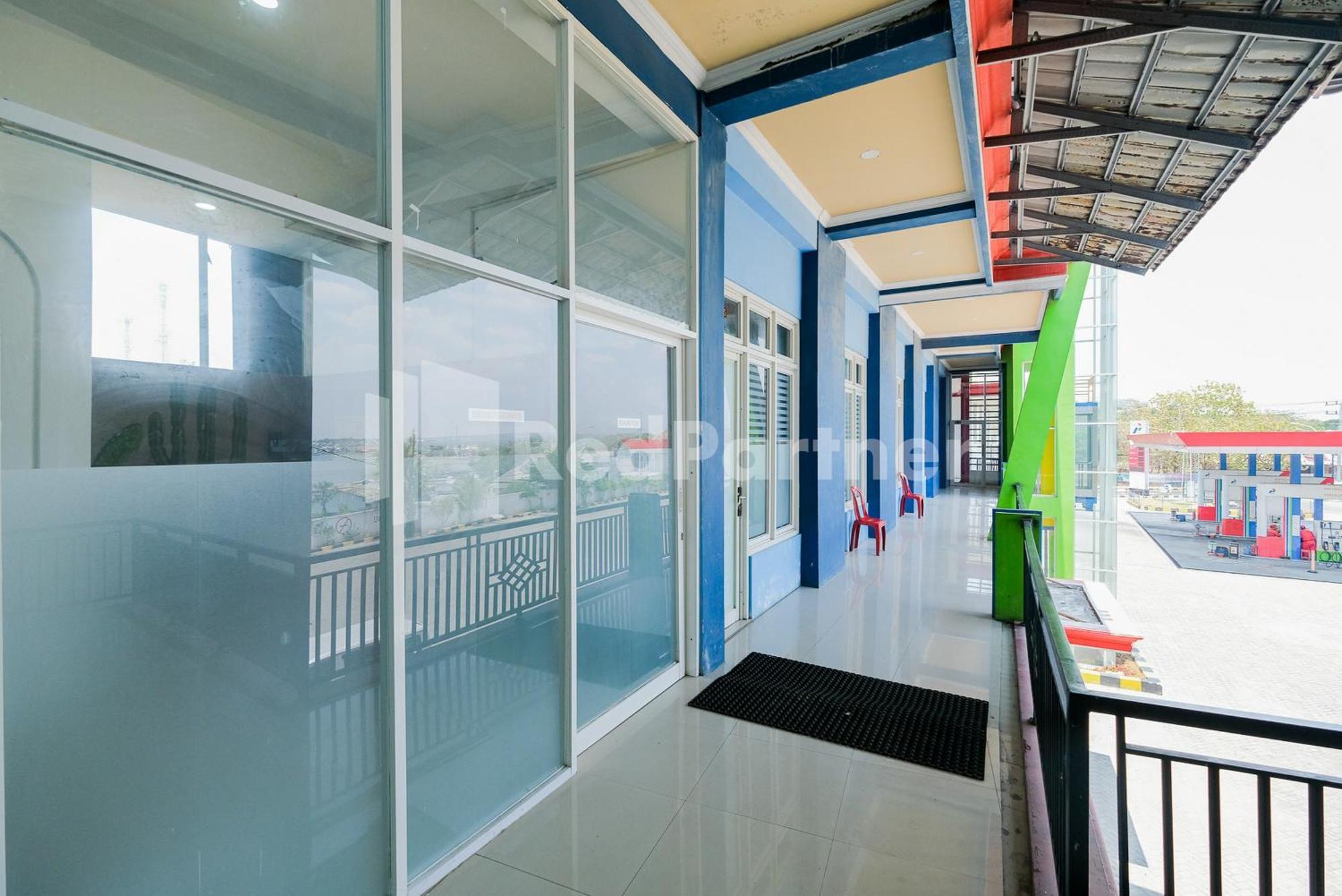 Grand Kencana Guesthouse Syariah Near Wisata Bahari Lamongan Paciran Esterno foto